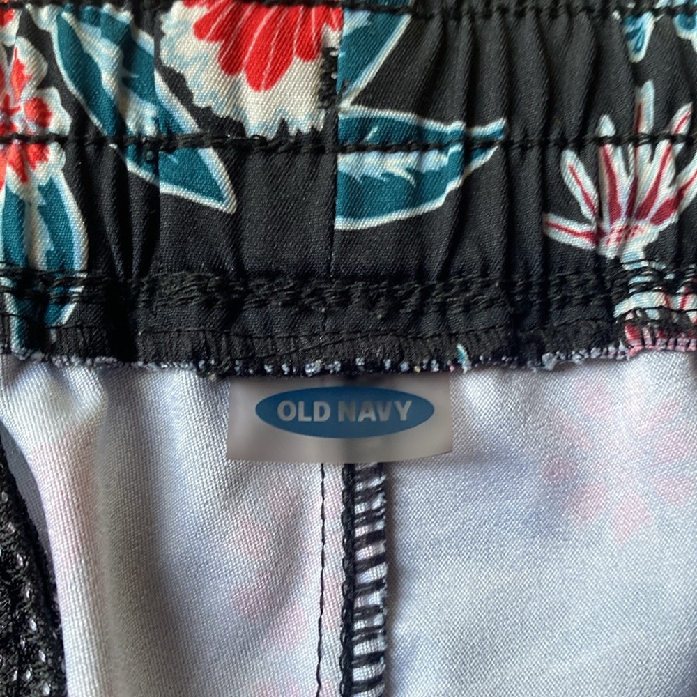 Old Navy swim short - Picture 2 of 7